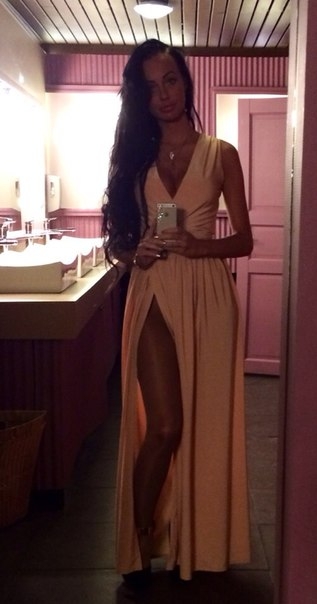 Орнела, 22 года, 3 размер груди